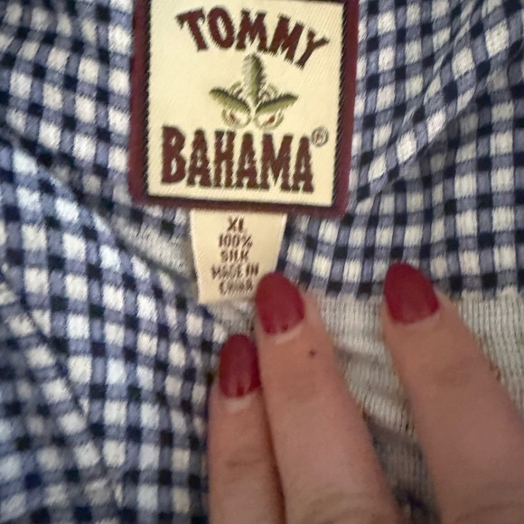 Tommy Bahama Navy and White Checkered Shirt 100% silk - Picture 3 of 4
